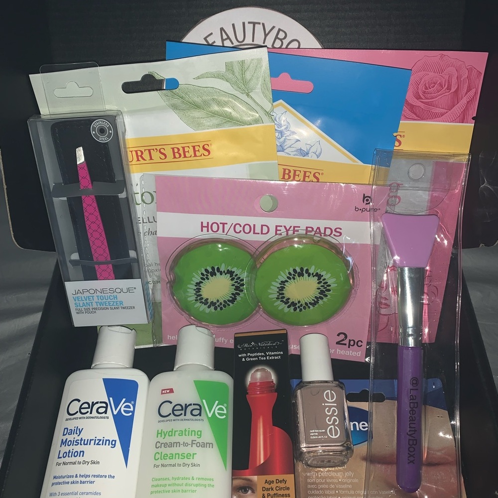 Skin Care Bundle - Picture 5 of 7